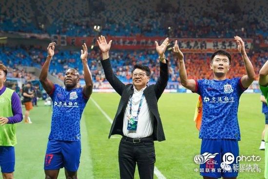 已婚妇女美容师的诱惑